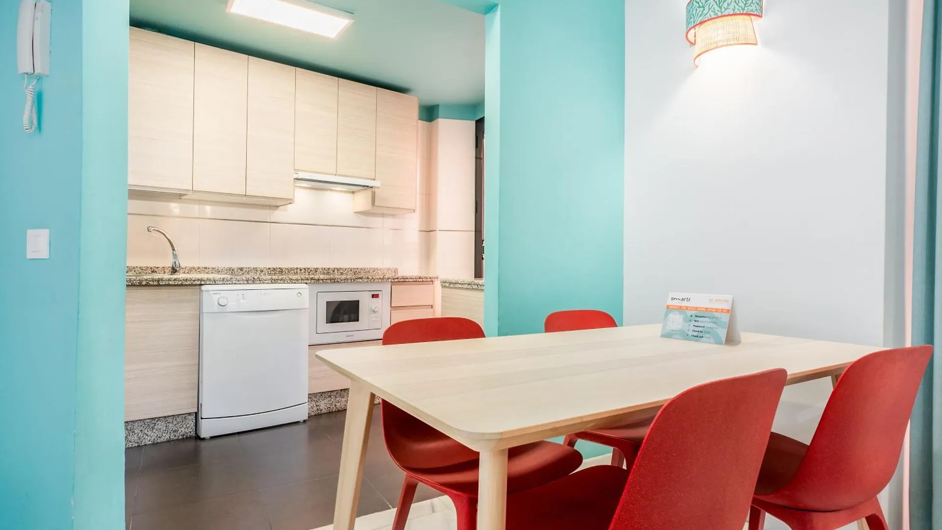 Smartr Sevilla Las Duenas شقة